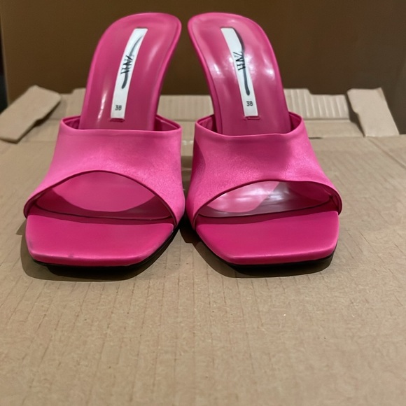 Zara Pink Stain Mules/Sandals | Clear Heel | Hot Pink - Picture 9 of 10